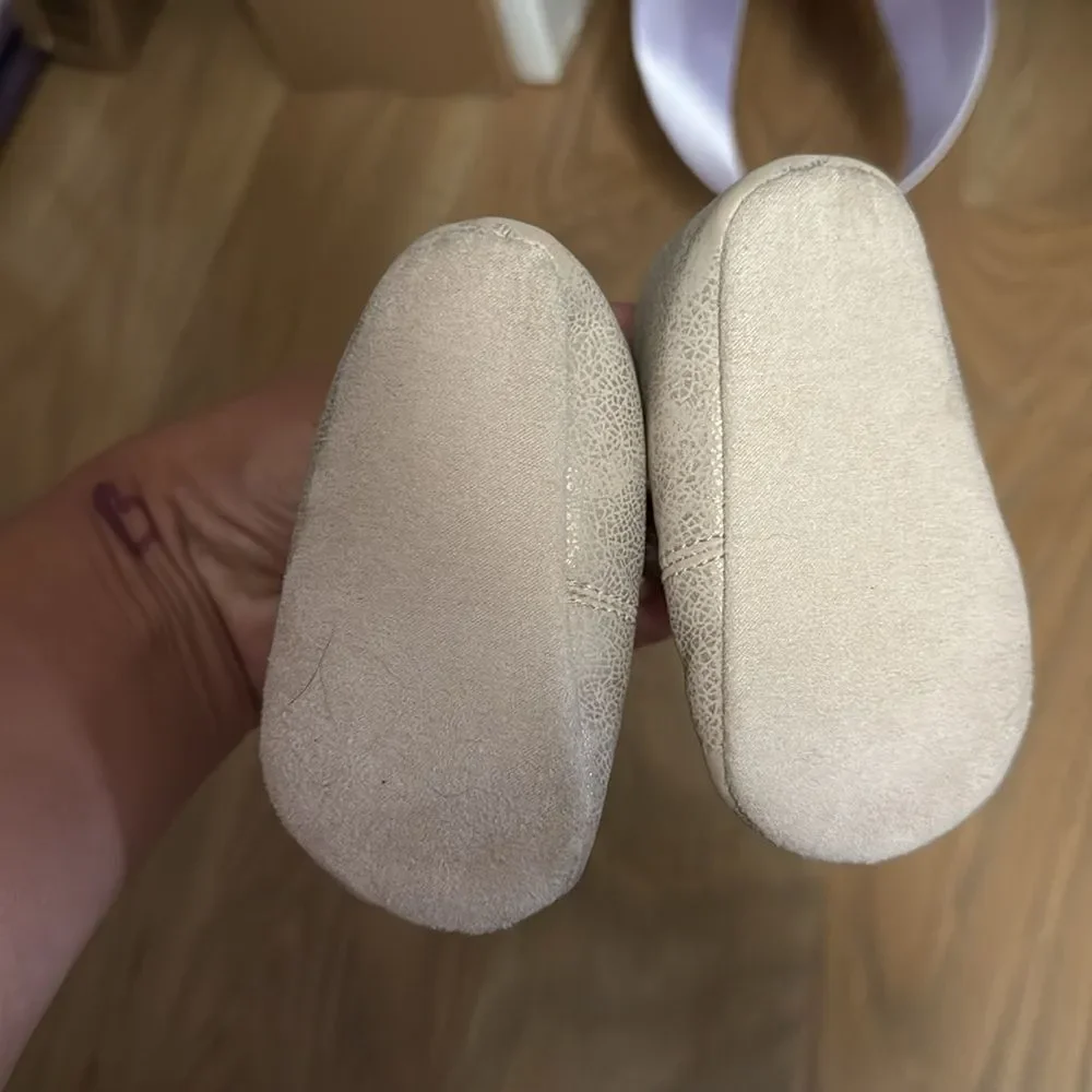 Baby infant Cream and Brown booties